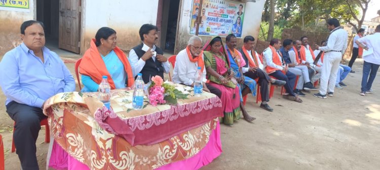 जशपुर विधायक ने बगीचा नगरीय निकाय चुनाव हेतु किया भाजपा चुनाव कार्यालय का उद्घाटन,वार्डवासियों से किया भाजपा के अधिकृत प्रत्याशियों के पक्ष में मतदान करने का अपील