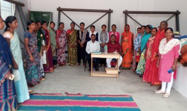 महिलाओं को आत्मनिर्भर बनाने शुरू हुआ जशपुर विकासखंड में तिब्बती कालीन निर्माण पर प्रशिक्षण प्रारंभ 