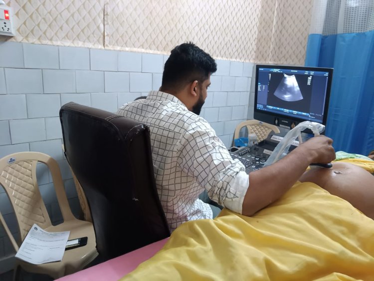 रायपुर : बोड़ला में निःशुल्क सोनोग्राफी एवं रक्तदान शिविर का हुआ आयोजन