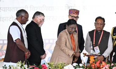 राष्ट्रपति श्रीमती द्रौपदी मुर्मू ने ‘जशक्राफ्ट’ एवं जशपुर की जनजातीय मातृशक्ति के कौशल की सराहना की