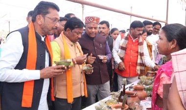 बस्तर पंडुम अंतर्गत बस्तर और बकावंड में लोक संस्कृति के महापर्व में मांदर की थाप पर थिरके कलाकार  