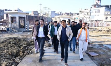 रायगढ़ में विकास परियोजनाओं की प्रगति का वित्त मंत्री श्री ओपी चौधरी ने किया निरीक्षण  