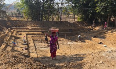 अम्बिकापुर : मनरेगा अंतर्गत आजीविका डबरी से जल संरक्षण और आजीविका को मिलेगा आधार