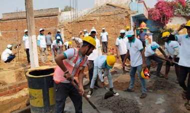 दुर्ग : आवास निर्माण की गुणवत्ता और आत्मनिर्भरता की दिशा में पहल, जिले में मनरेगा मजदूरों को राजमिस्त्री प्रशिक्षण