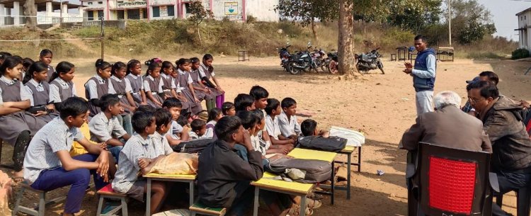 बाल संरक्षण जागरूकता कार्यक्रम आयोजित  