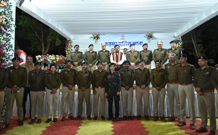 उप मुख्यमंत्री विजय शर्मा ने कबीरधाम में रेंज के पहले साइबर थाने का किया शुभारंभ  