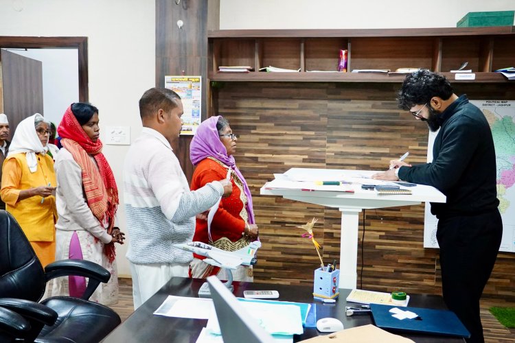 जनदर्शन में आए मामलों का समयबद्ध एवं गुणवत्तापूर्ण निराकरण करें सुनिश्चित : कलेक्टर श्री रोहित व्यास