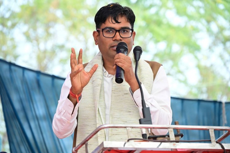 वित्त मंत्री ओ.पी. चौधरी शासकीय लक्ष्मणेश्वर स्नातकोत्तर महाविद्यालय खरौद के हीरक जयंती समारोह में हुए शामिल  