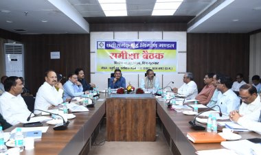 छत्तीसगढ़ गृह निर्माण मंडल का 22वां स्थापना दिवस: योजनाओं की समीक्षा, गुणवत्ता और समयबद्धता पर विशेष जोर