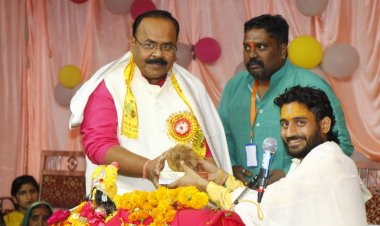 गोदरीपारा एकतनागर हनुमान मन्दिर मे अयोजित पंच कुण्डीय रुद महायज्ञ एव भागवत मे पहुचे कांग्रेस नेता विनय उपाध्याय,