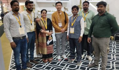 आईएचजीएफ फेयर 2026 में छत्तीसगढ़ी शिल्प की गूंज, कोंडागांव के कलाकारों ने बिखेरा हुनर का जादू  