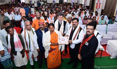 जगदलपुर के वृहद किसान सम्मेलन में उप मुख्यमंत्री विजय शर्मा हुए शामिल