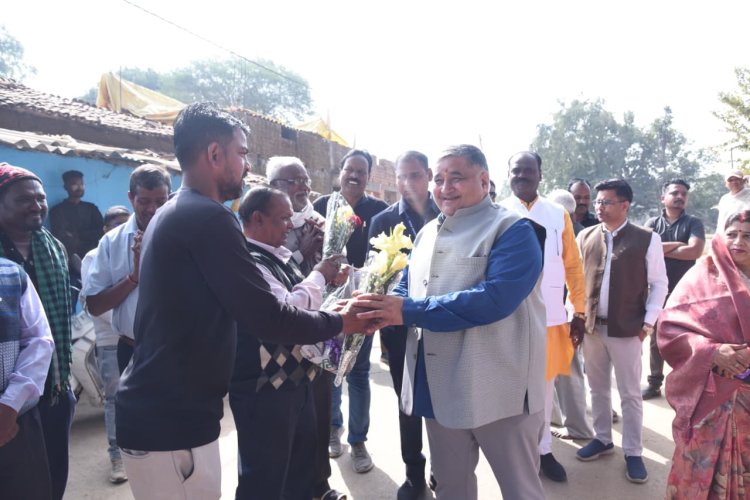 पर्यटन एवं संस्कृति मंत्री राजेश अग्रवाल ने लखनपुर में 4.18 करोड़ से अधिक की 26 विकास कार्यों का किया भूमिपूजन 