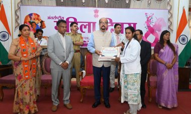 ‘नारी शक्ति इस देश के विकास की धुरी, अंतिम पंक्ति की महिलाओं तक विकास पहुंचाने के लिए हम कृत संकल्पित‘‘- राज्यपाल डेका