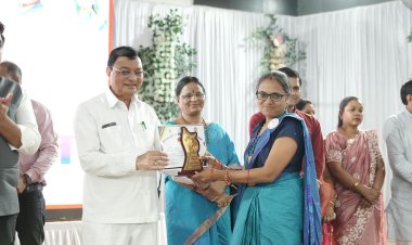 कैबिनेट मंत्री लखन लाल के मुख्य आतिथ्य में जिला स्तरीय महतारी वंदन सम्मेलन का हुआ आयोजन  