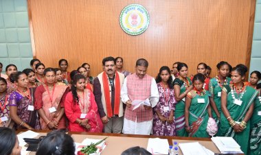 अबुझमाड़िया युवाओं ने अनुभव की लोकतंत्र की कार्यप्रणाली