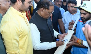 मुख्यमंत्री ने जशपुर में कृपा क्रिकेट एकेडमी का किया शुभारंभ,मुख्यमंत्री ने सरगुजा ओलंपिक की विजेता बास्केटबॉल टीम को दी बधाई  