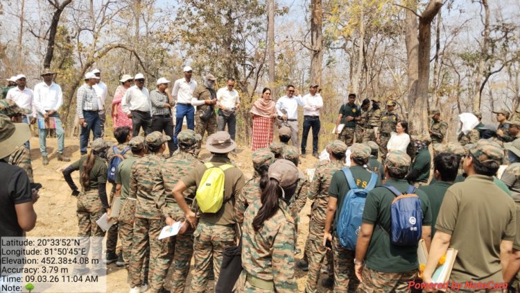 प्रशिक्षु आईएफएस अधिकारियों ने छत्तीसगढ़ में भू-जल संरक्षण कार्यों का किया अध्ययन