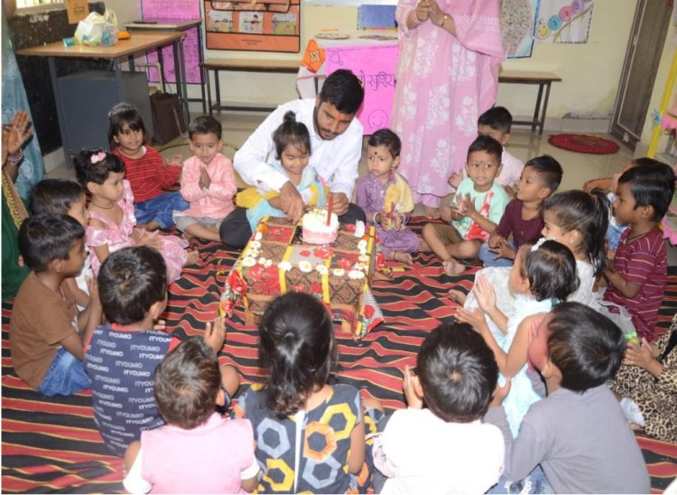 विशेष लेख : आंगनबाड़ी केन्द्रों में ‘न्योता भोज’ कार्यक्रम : पोषण, शिक्षा और जनभागीदारी का राज्यव्यापी अभियान