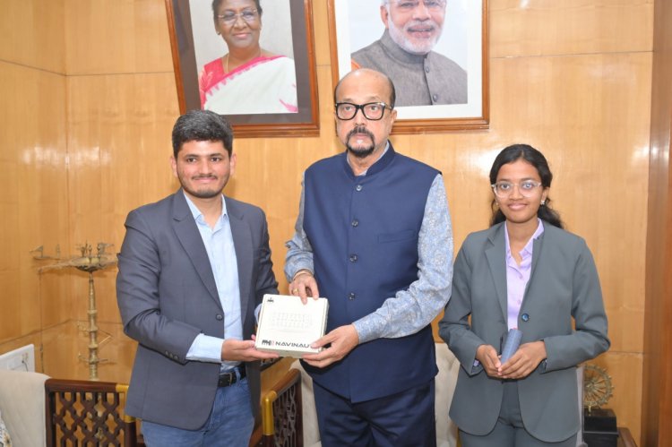 राज्यपाल डेका से यूनीसेफ के इमेजिन वेंचर के प्रथम भारतीय पुरस्कार विजेता ने की सौजन्य भेंट  