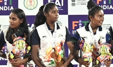 जंगल के मैदानों से राष्ट्रीय मंच तक : भारत की हॉकी विरासत को जीवित रखे हुए हैं जनजातीय समुदाय